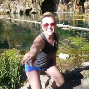 Meet your Posher, Adrianna