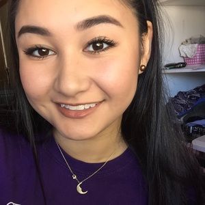 Meet your Posher, Joyi