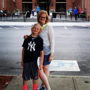 Meet your Posher, Michele