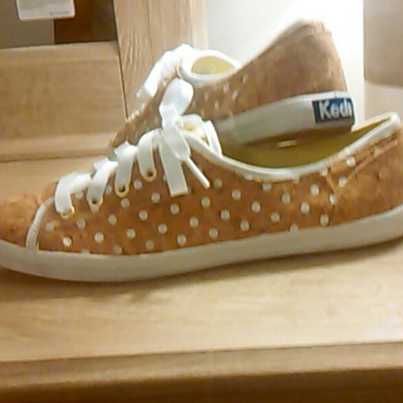 Corkscrew with polka dot Keds