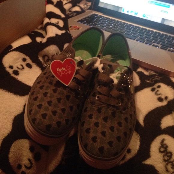Seller photo, Poshmark