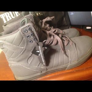 Supra skytop shoes