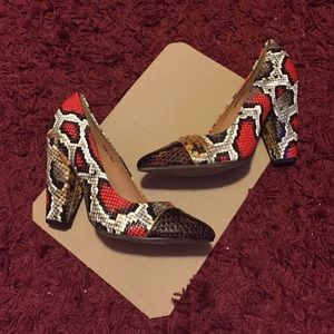 Deena & Ozzy Snakeskin Pumps Size 8! 🐍✨🎊