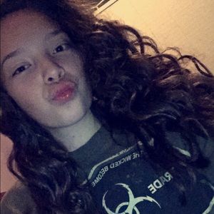 Meet your Posher, Victoria