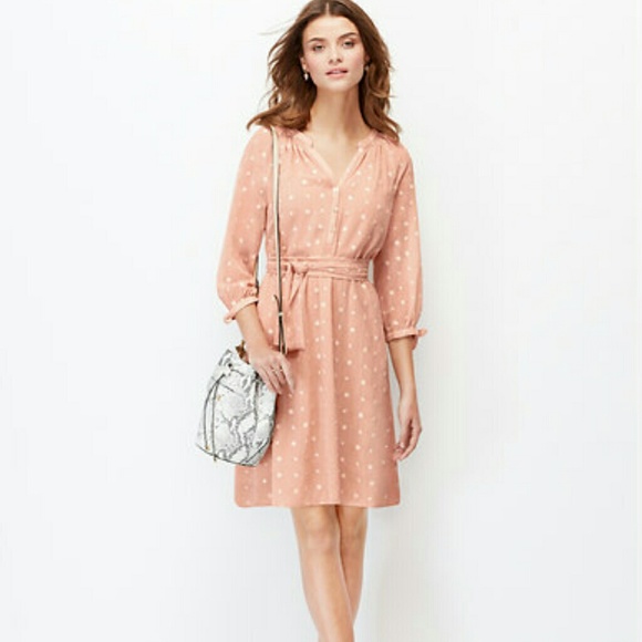 Peachy pink dress with small white flowers - Picture 1 of 3