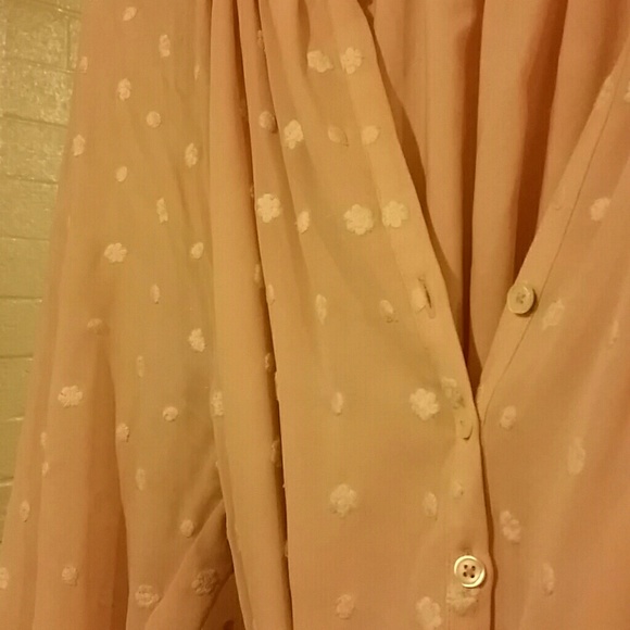 Peachy pink dress with small white flowers - Picture 3 of 3