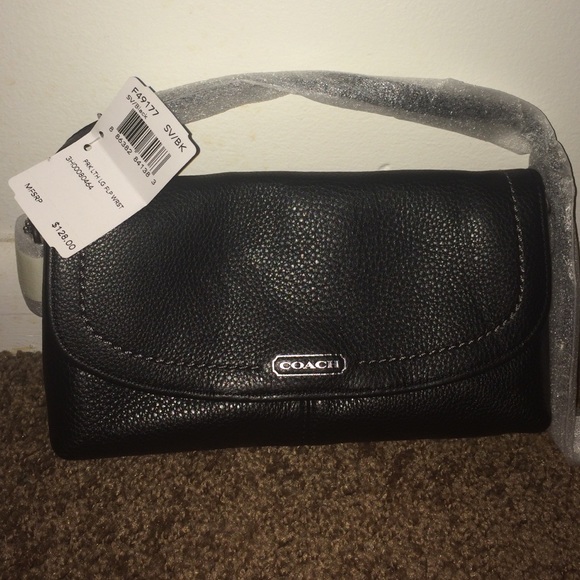 Coach Handbags - Black coach clutch