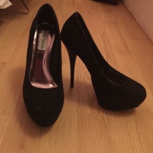 Suede pumps