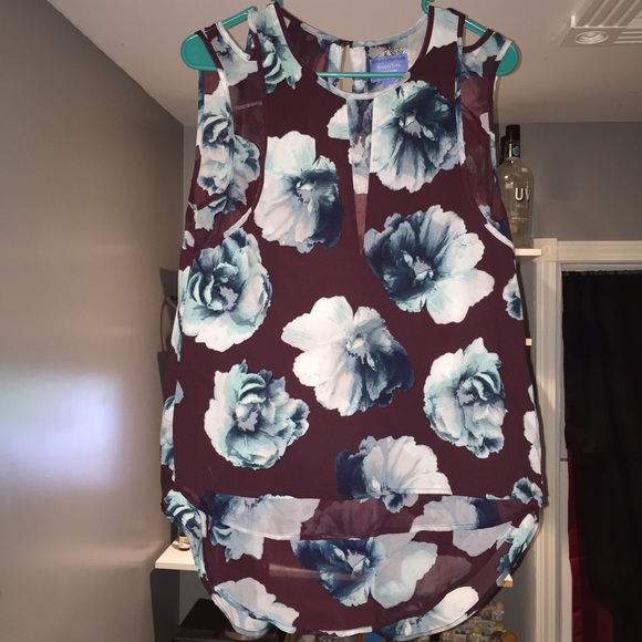 Vera Wang tank