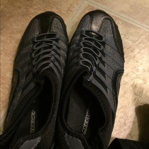 Skechers comfy shoe PRICE DROP AND LAST CHANCE!!