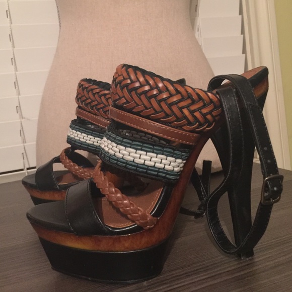 Additional pics of heels - Picture 2 of 4