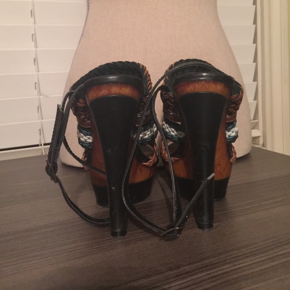 Additional pics of heels - Picture 4 of 4