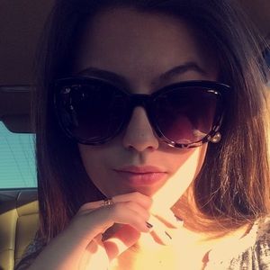 Meet your Posher, Brianna