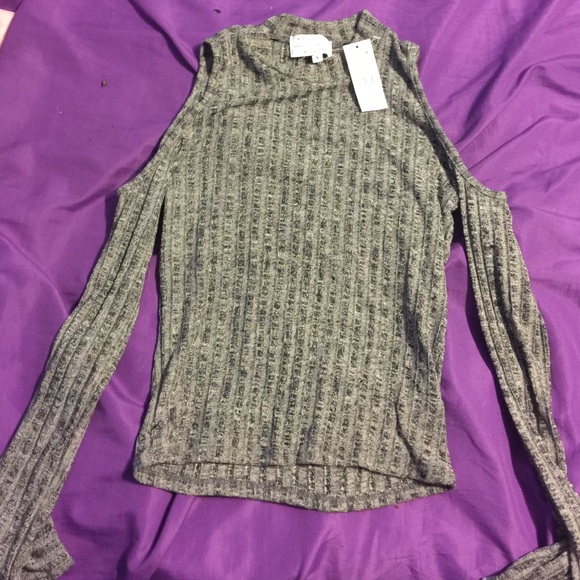 Black and grey shoulder less long sleeve blouse