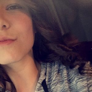 Meet your Posher, Alyssa