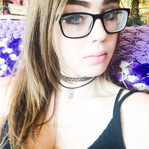 Meet your Posher, Mira