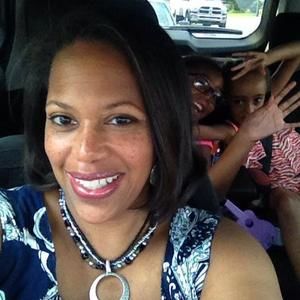 Meet your Posher, Dana