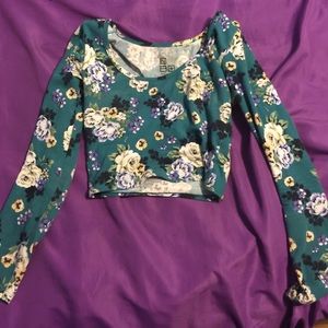 Floral pacsun long sleeve crop top