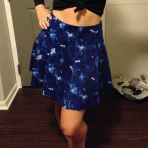 Cute blue patterned skirt. High waisted