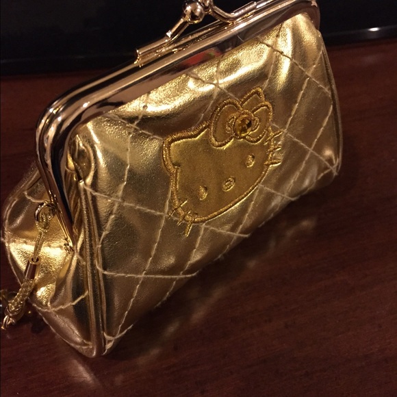 Hello Kitty coin purse