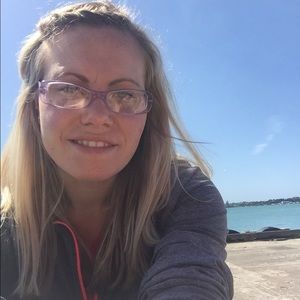 Meet your Posher, Naomi