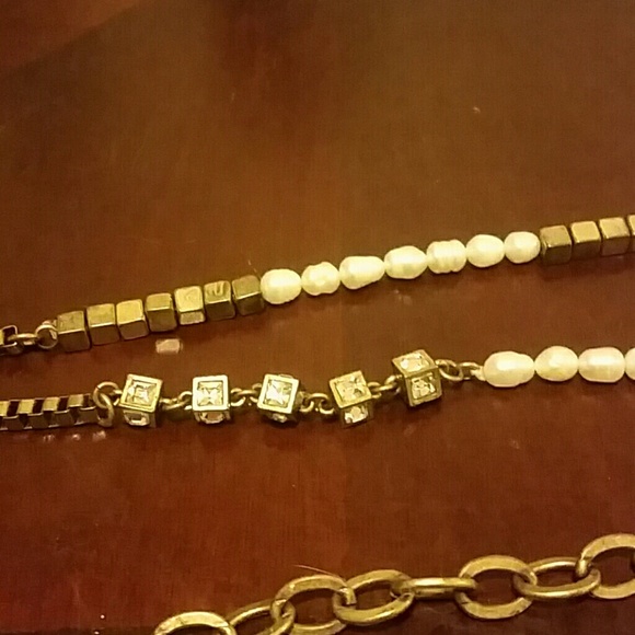 Long gold, pearl, rhinestone chain - Picture 2 of 2