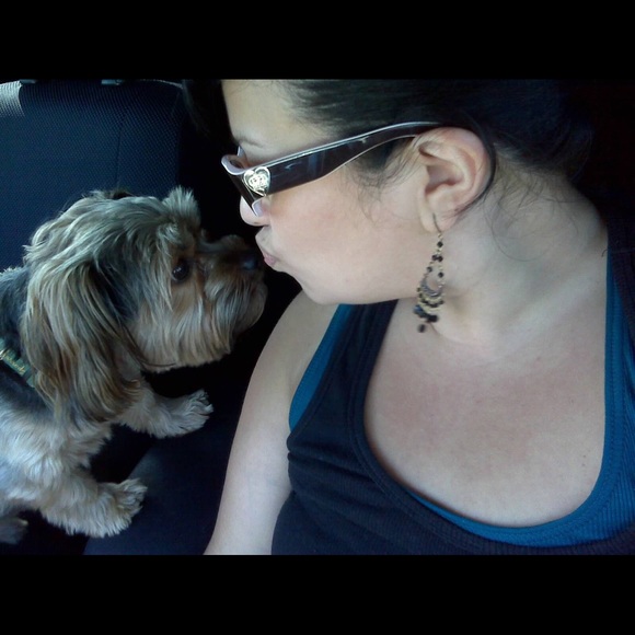 Meet your friendly Suggested Posher! 🤓 - Picture 2 of 4