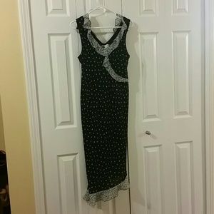 Black and white maternity dress