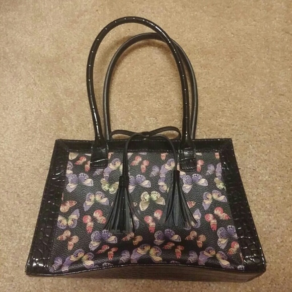 Liz Claiborne Handbags - Black faux leather butterfly tassel purse