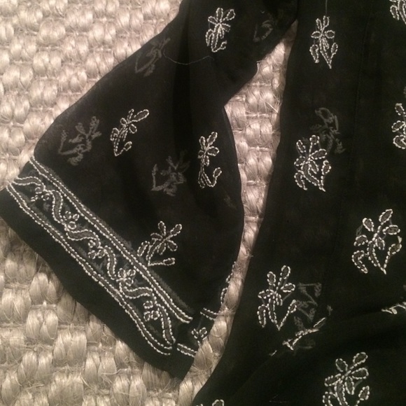 Sheer black embroidered tunic - Picture 3 of 4