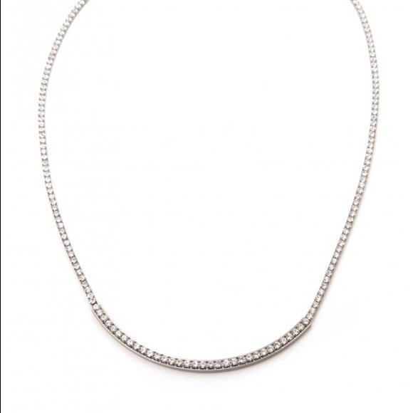 Simple one line crystal necklace
