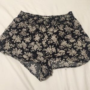 Floral printed soft shorts