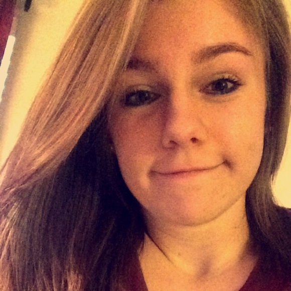 Meet your Posher, Lauren - Picture 1 of 1