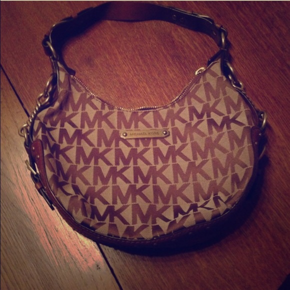 Michael Kors purse
