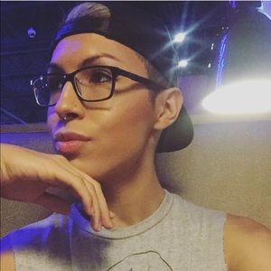 Meet your Posher, Robert