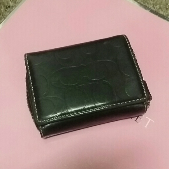 LAST DAY SALE.......Authentic leather couch wallet