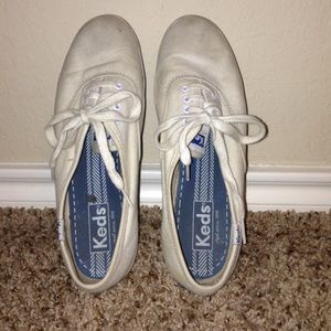 White keds