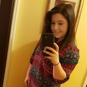 Meet your Posher, Danielle