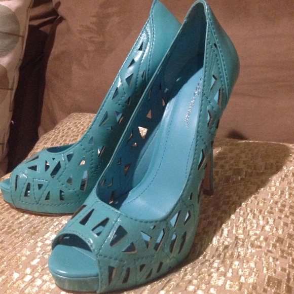 BCBG heels