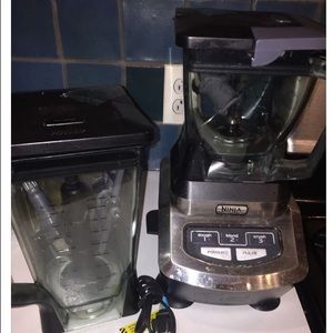 Ninja Blender/Juicer/Food Processor