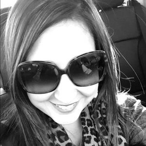 Meet your Posher, Meredithe