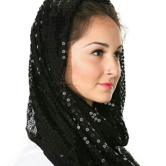 HP 12/6 Black sequins Infinity scarf nwot - Picture 2 of 3