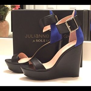 Julianne Hough Black & Blue Wedges - size 10