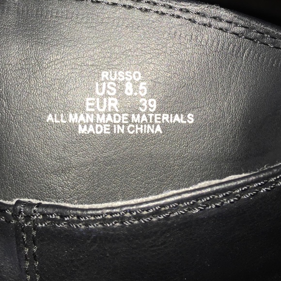 Black leather boots - Picture 2 of 3