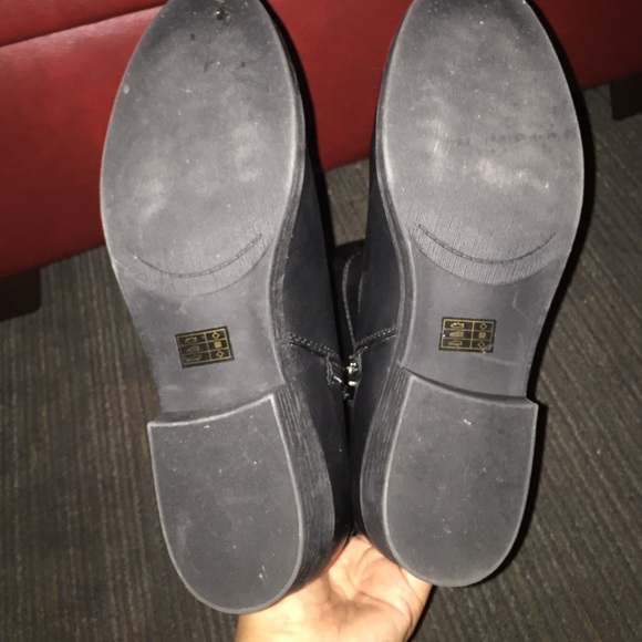 Black leather boots - Picture 3 of 3