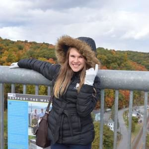 Meet your Posher, Isabelle