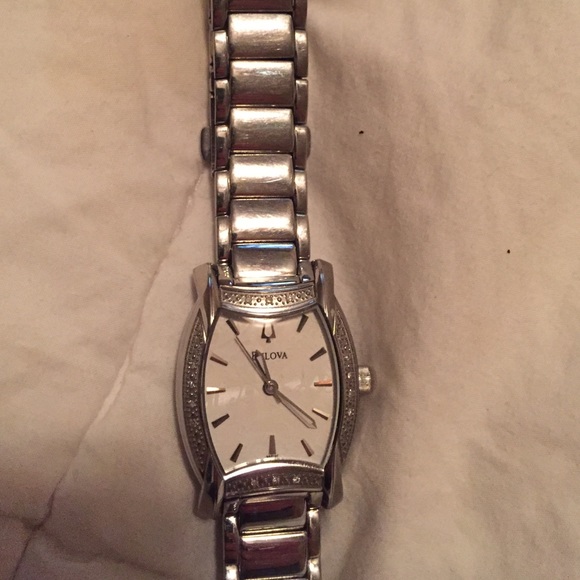 Diamond encrusted Bulova watch - Picture 2 of 2
