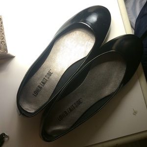 Black flats