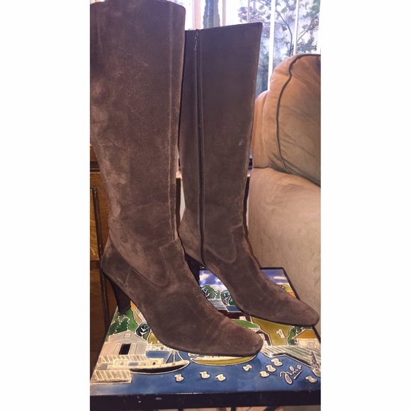 SALVATORE FERRAGAMO - Italian mocha suede boots