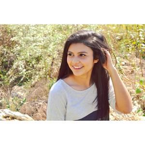 Meet your Posher, Andrea